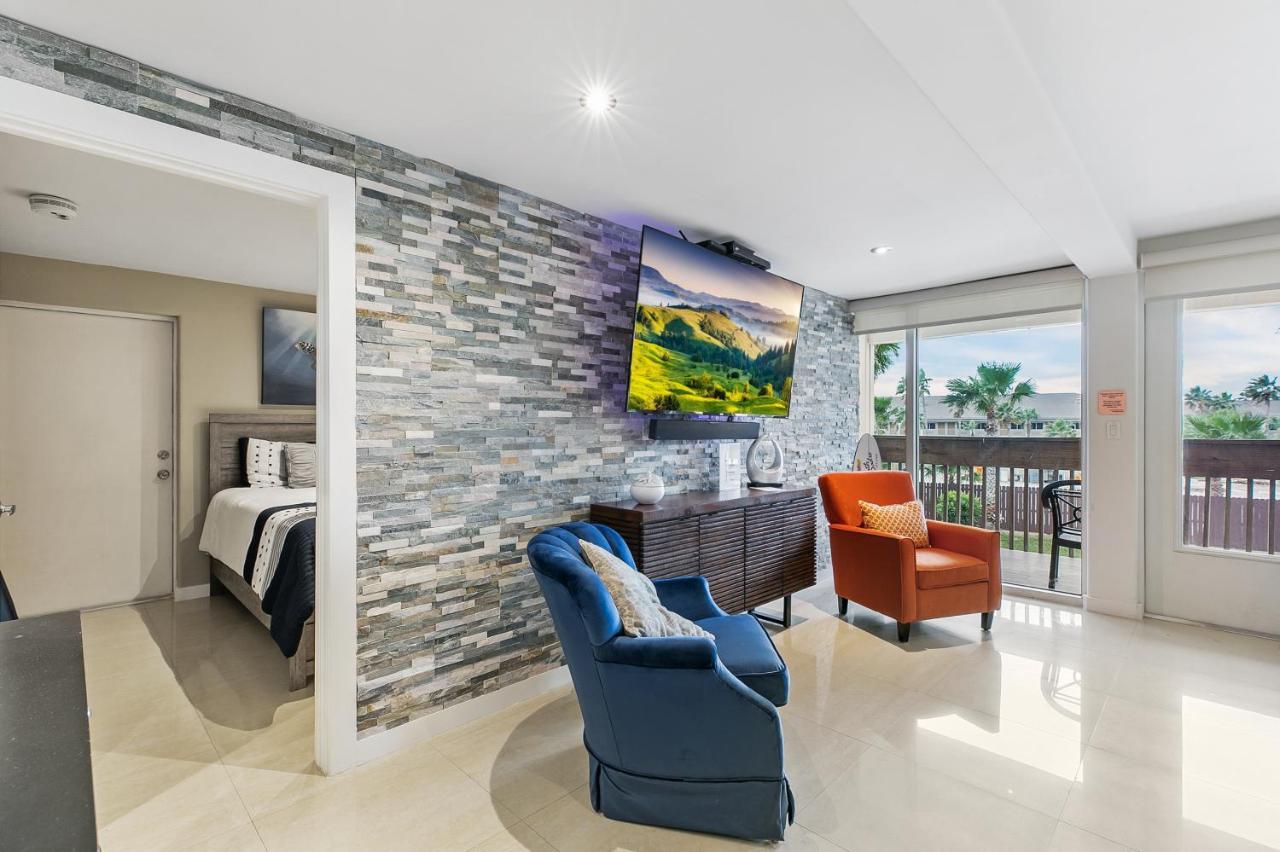 Newly Decorated Condo In Beautiful Beachfront Resort South Padre Island Zewnętrze zdjęcie